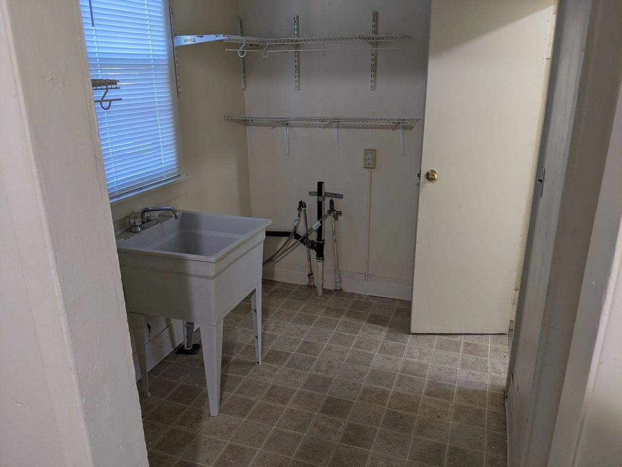 WA Dorado Duplexes - Photo 4 of 29