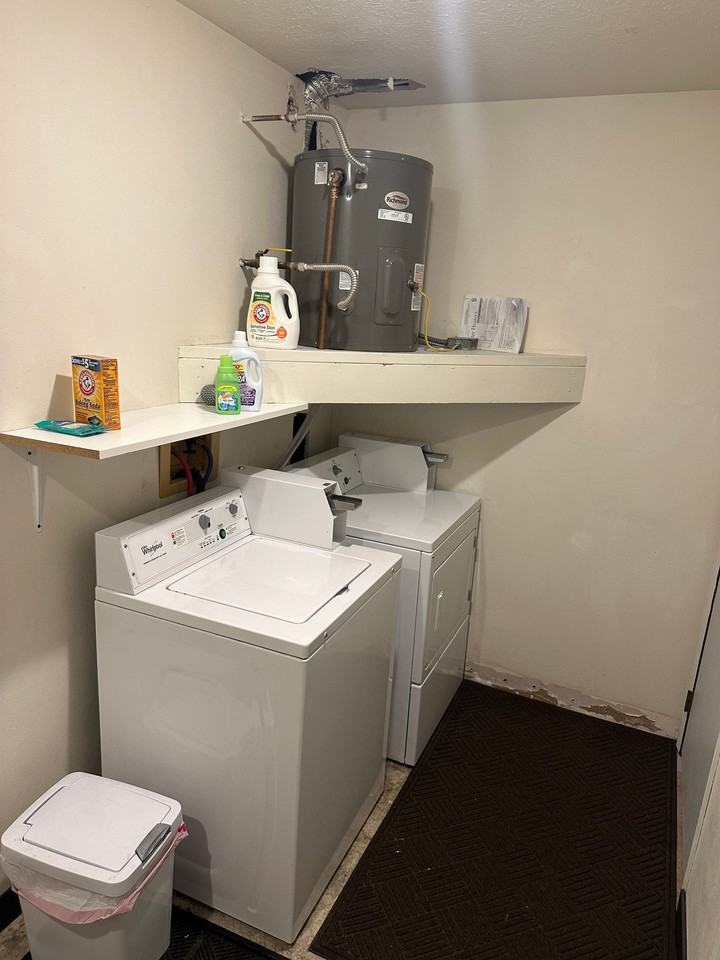 Immaculate Updated 2 Bedroom - Photo 7 of 19