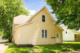 204 N Dill St - Photo 1 of 1