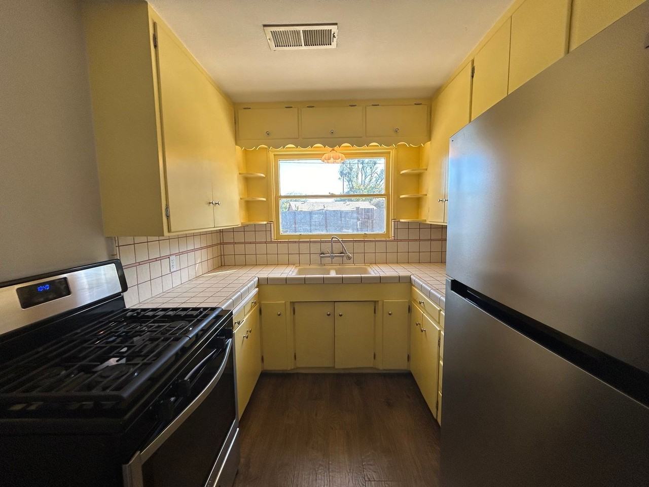 508 El Vista Ave - Photo 4 of 15