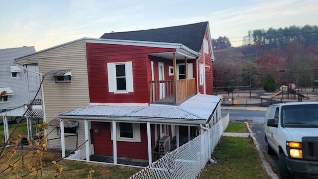 72 East Bacon Street - Photo 4 of 25