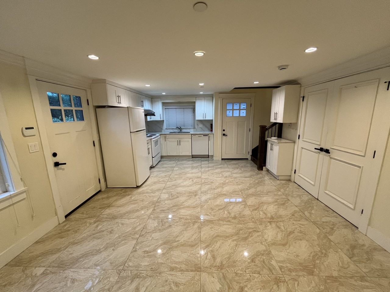 718 West 46th Avenue - Photo 2 of 14