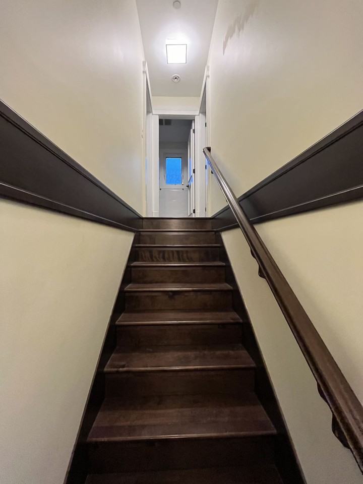 718 West 46th Avenue - Photo 7 of 14