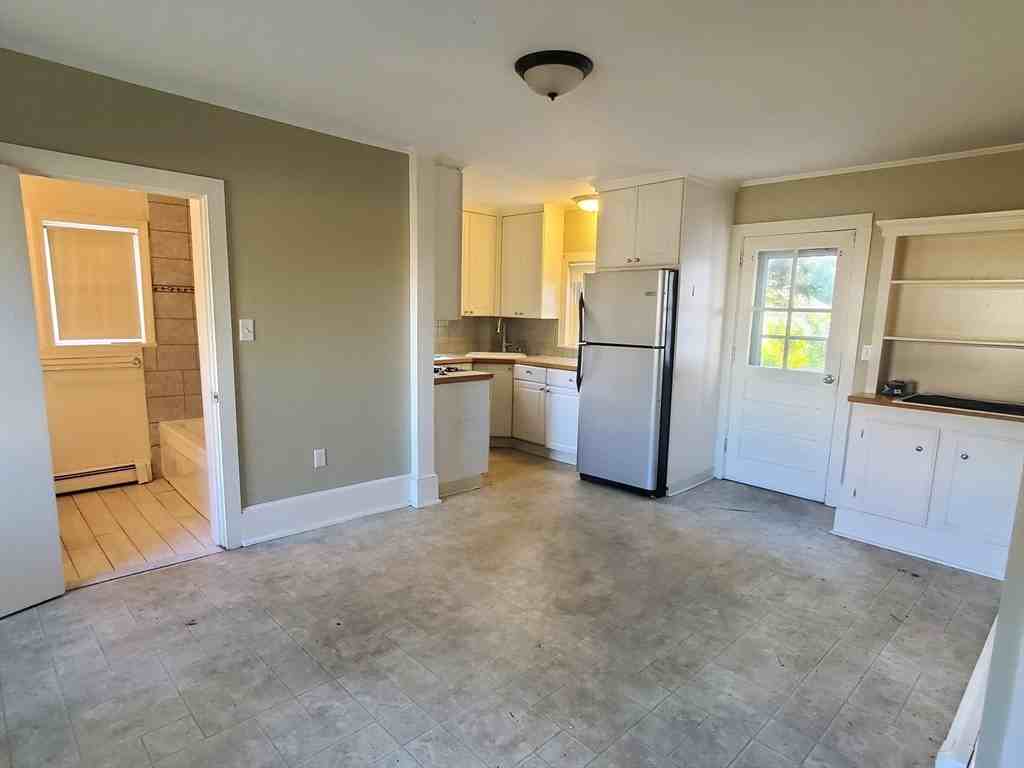 232 North St #1 - Photo 3 of 16