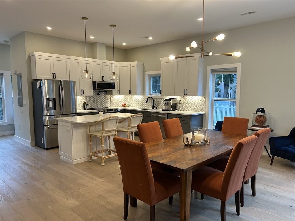 36A Temple St #36A - Photo 3 of 18