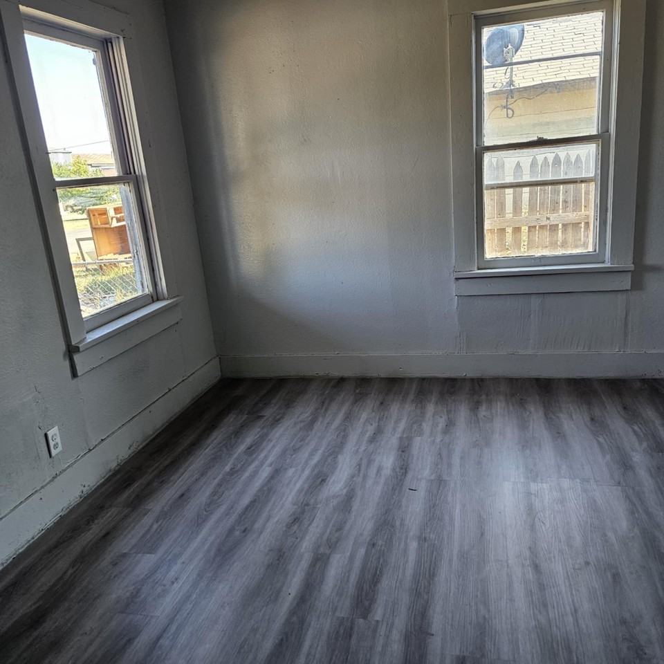 325 N Wells St #NA - Photo 2 of 19