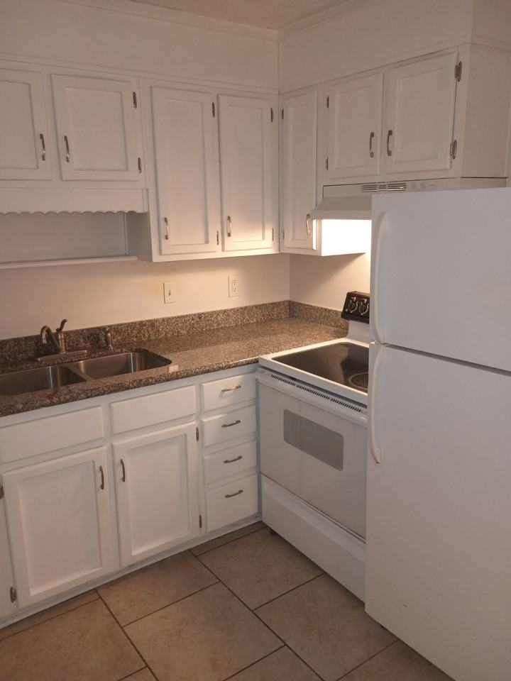 8032 Stark Ave #A - Photo 6 of 6