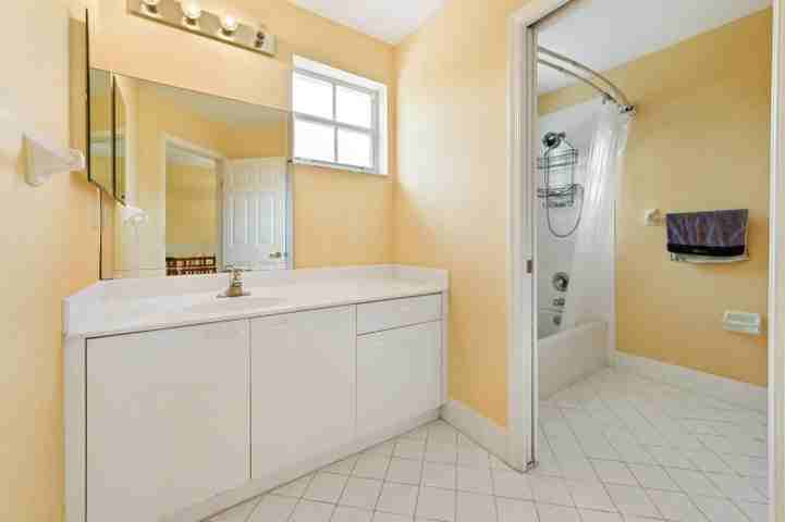 2230 Balsan Way - Photo 3 of 20