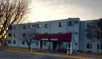 featured image of 215 Linden Avenue West