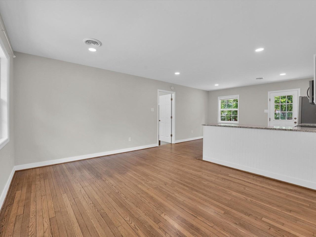 Labrook Dr - Photo 3 of 5