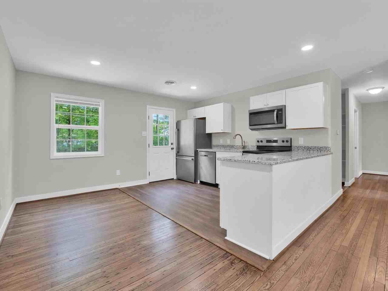 Labrook Dr - Photo 4 of 5