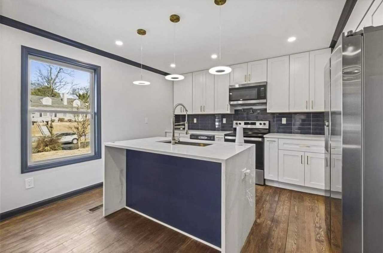 Fair St Sw - Photo 2 of 15