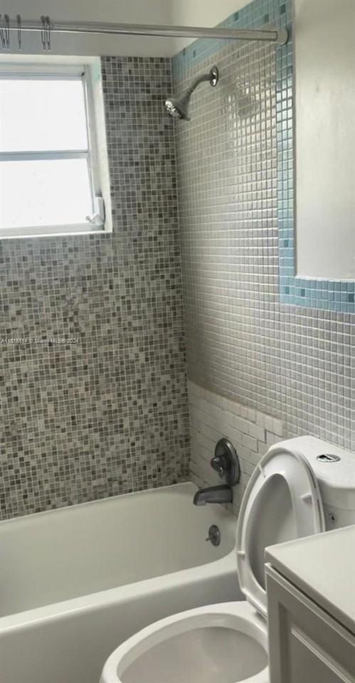 1855 Sw 1st St #301 - Photo 3 of 7