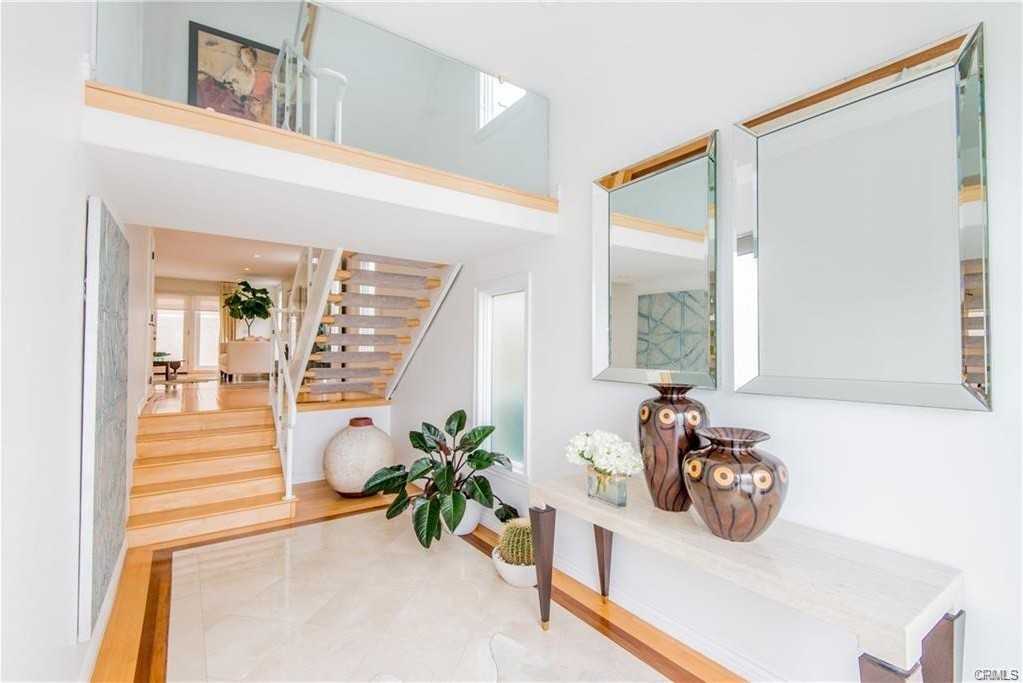115 Waterview St - Photo 2 of 8
