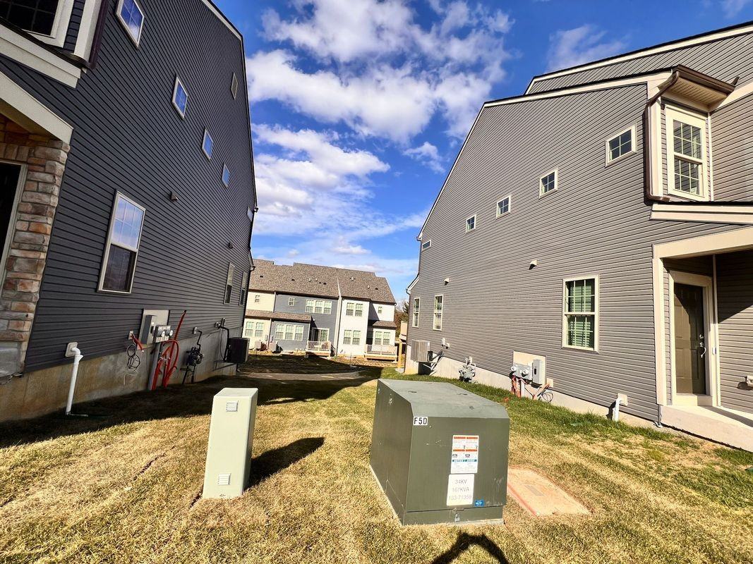 352 Milton Stamp Dr - Photo 2 of 25