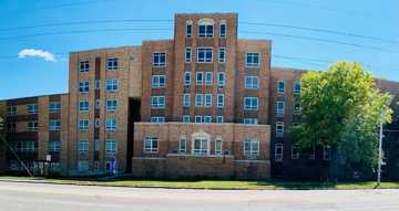 featured image of 600 Southeast Madison Street