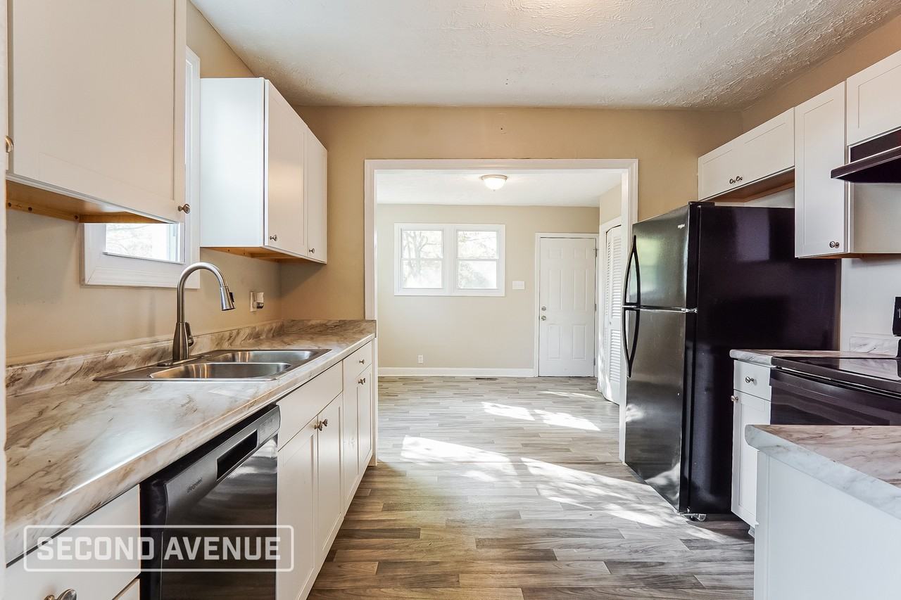 1226 Gulfport St - Photo 4 of 28