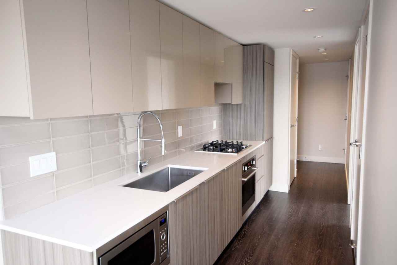 Bohème - Photo 3 of 13