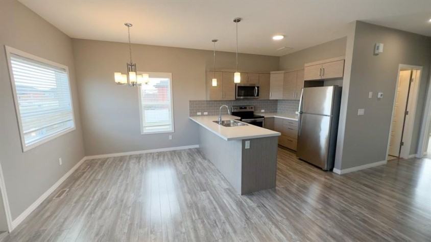 3 Bedroom Townhouse Available in Lacombe! - Photo 2 of 10