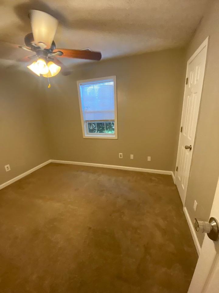 1658 Georgia Ave Sw - Photo 2 of 40