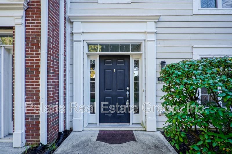 2384 The Springs Dr - Photo 3 of 36