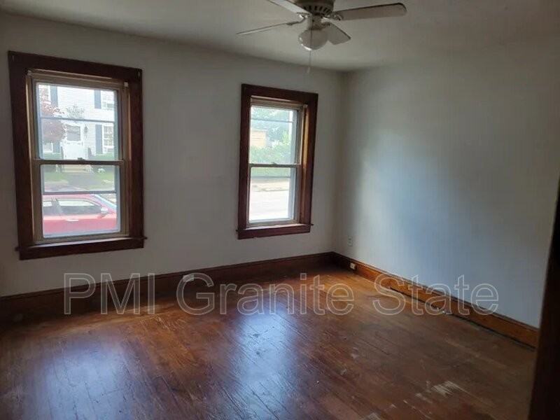 162 Beech St #1 - Photo 2 of 3