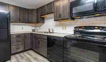 featured image of 815 W Noel Ave