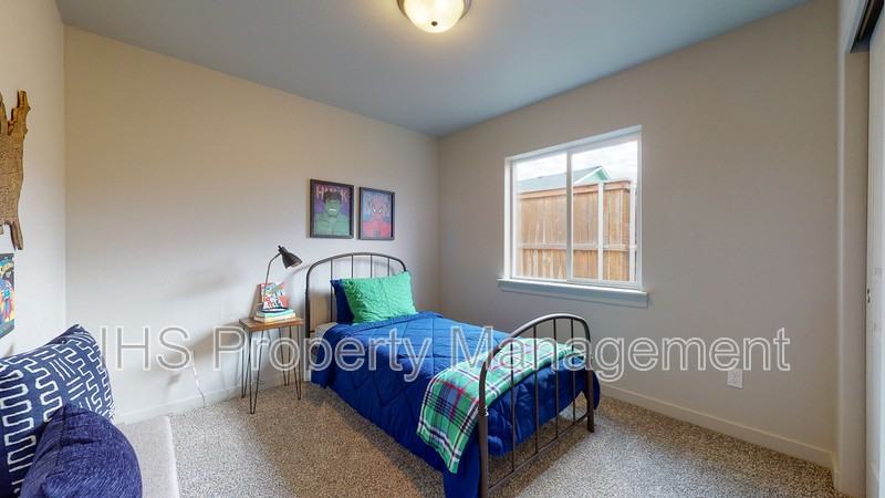 2513 E Helena St #A - Photo 5 of 20