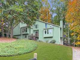 featured image of 2136 Clementine Dr