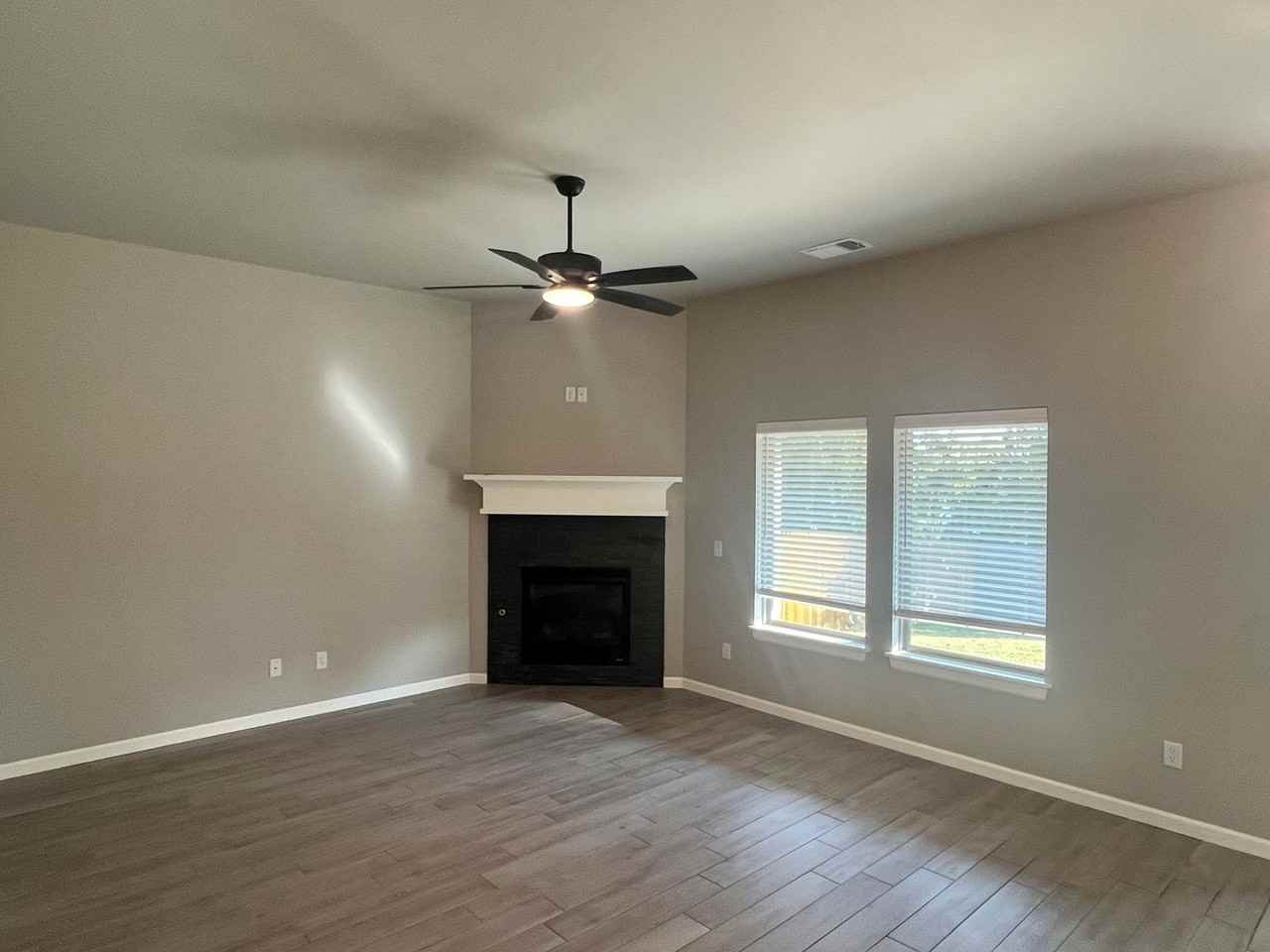 8340 Rainier St - Photo 3 of 16