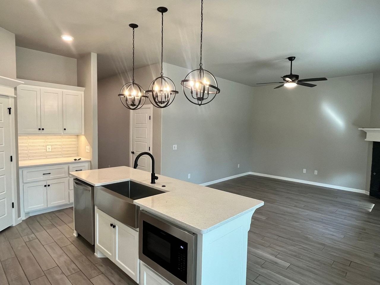 8340 Rainier St - Photo 6 of 16