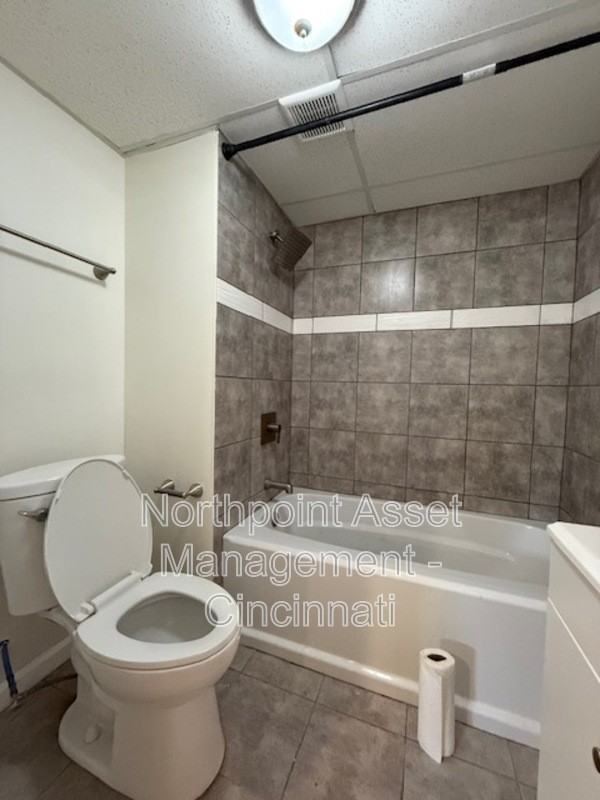 2567 Belhaven Dr - Photo 2 of 13