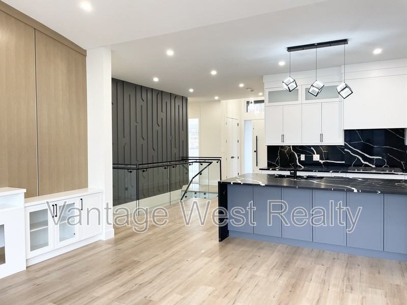 897 Carnoustie Dr - Photo 3 of 28