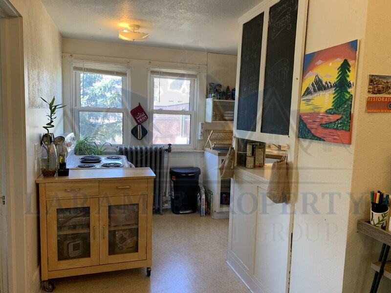 514 S 10th St #3 - Photo 4 of 11