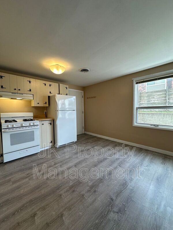 3208 11th Avenue South #09 - Photo 5 of 13