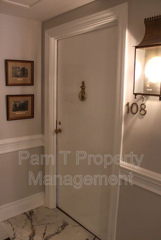 321 Abercorn St #108 - Photo 6 of 22