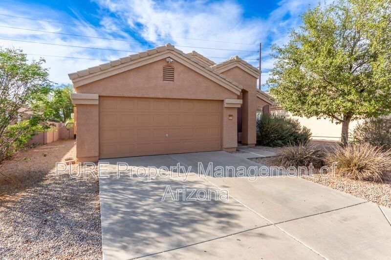 1816 S 106th Ln - Photo 3 of 34