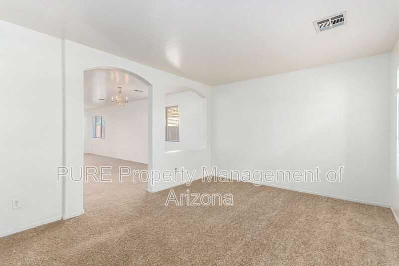 1816 S 106th Ln - Photo 7 of 34