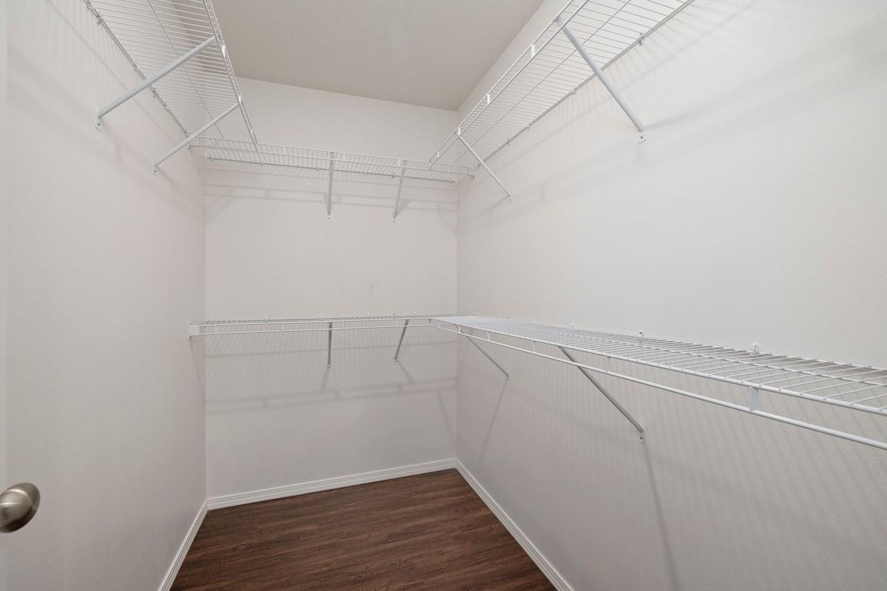 331 W Summit St Apt A - Photo 6 of 23