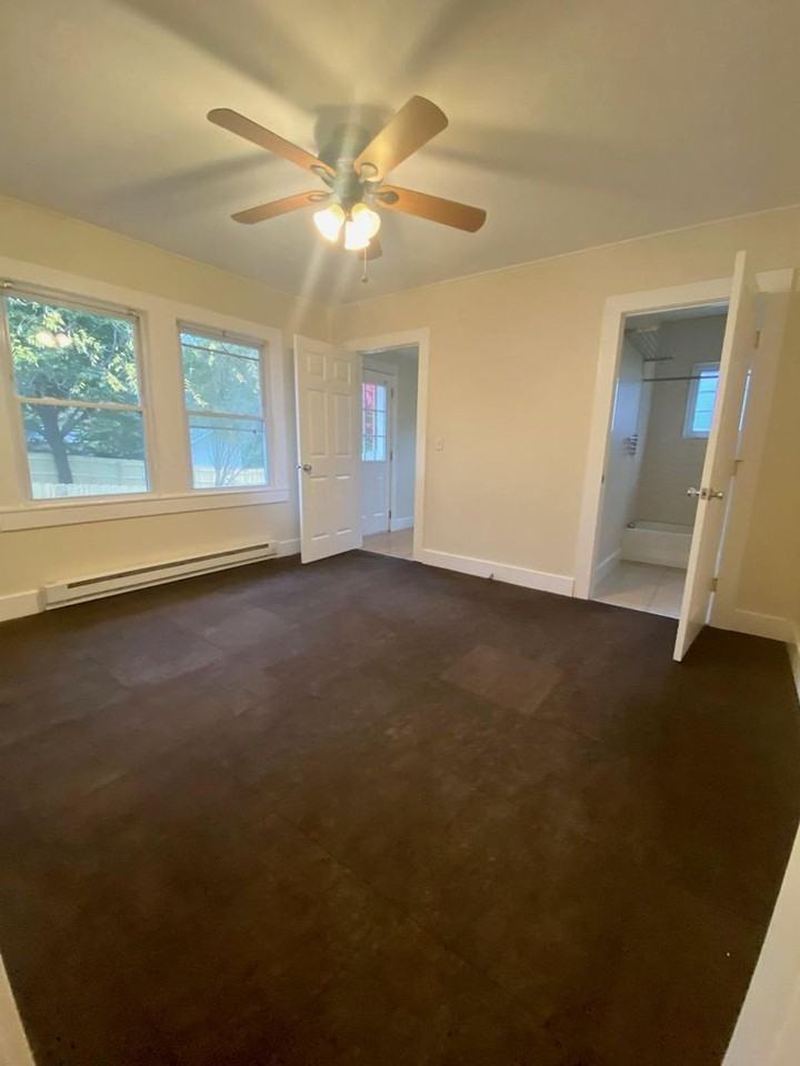 103 Morgan St - Photo 5 of 12