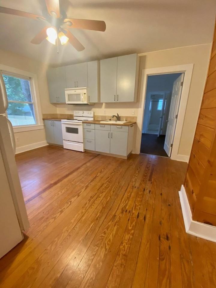 103 Morgan St - Photo 6 of 12