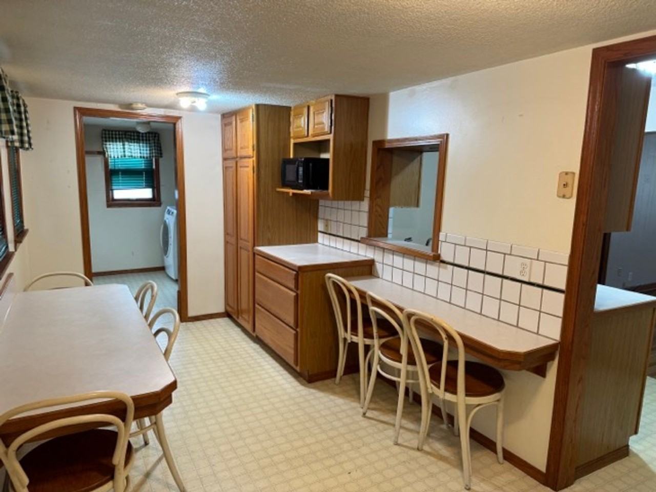 226 Main St - Photo 5 of 16