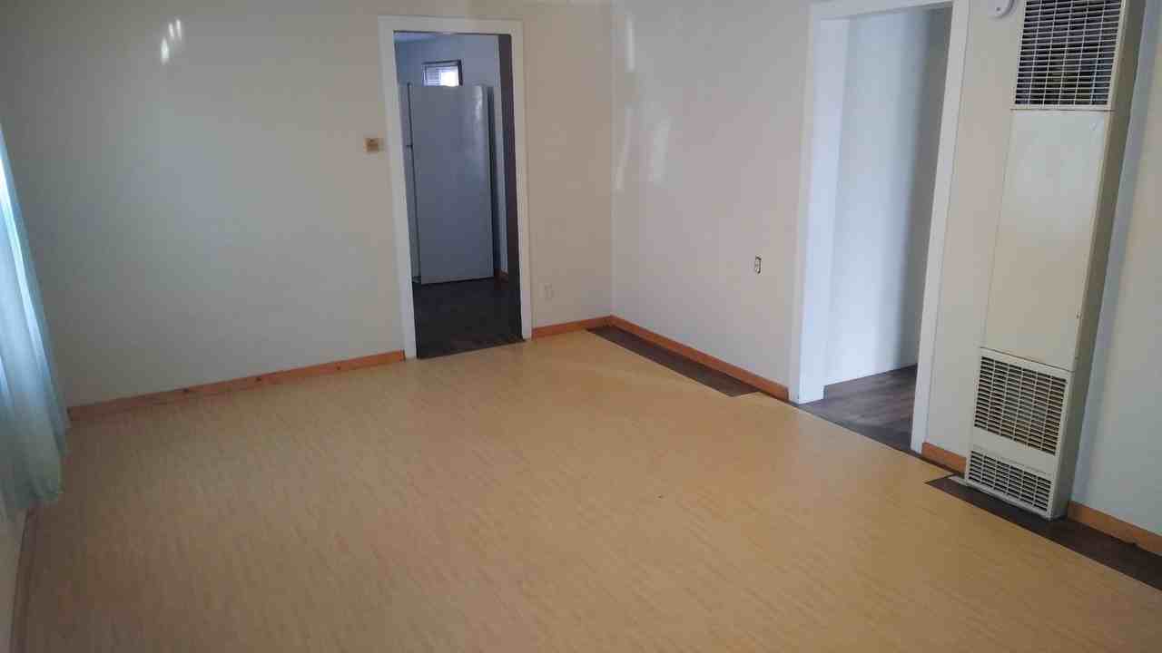 3625 Cannon Ave - Photo 3 of 11