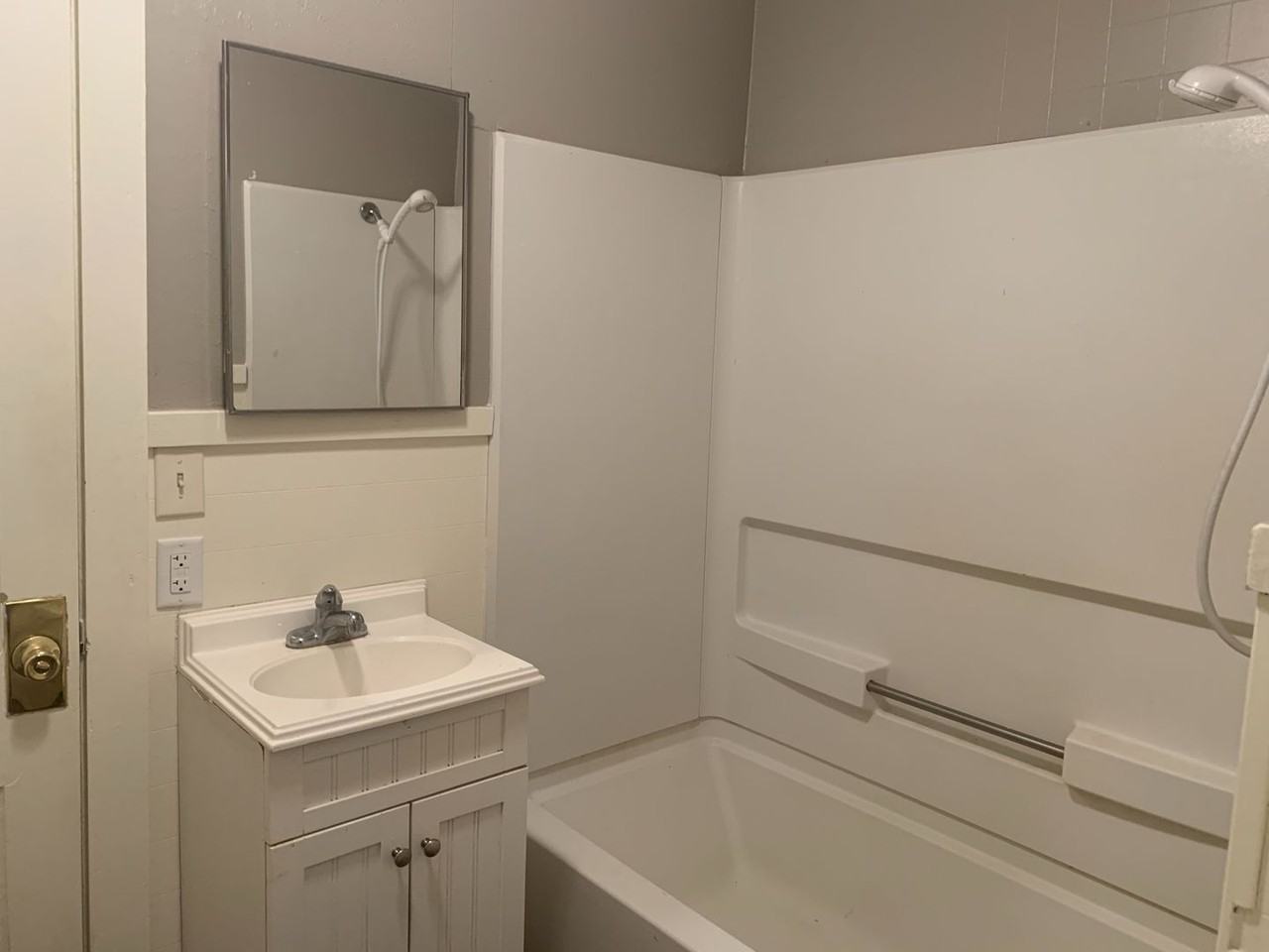 3411 Pinecrest St - Photo 6 of 8