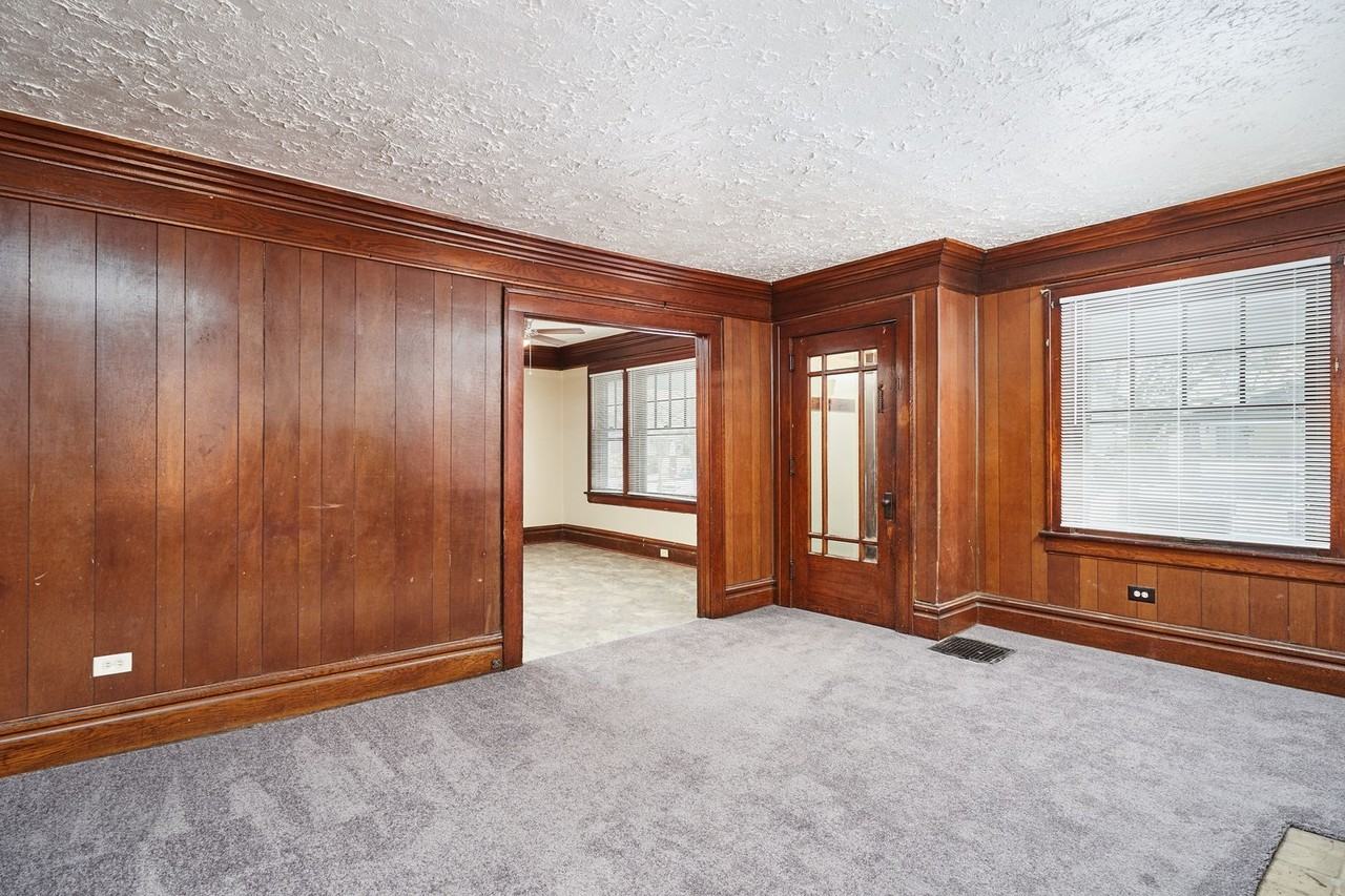 346 Beechwood Dr - Photo 3 of 17