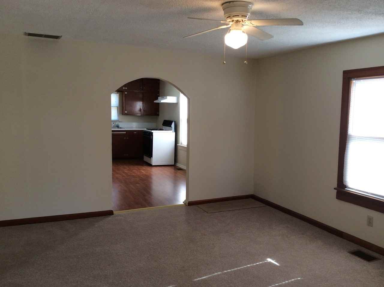 1001 Foltz St - Photo 2 of 7