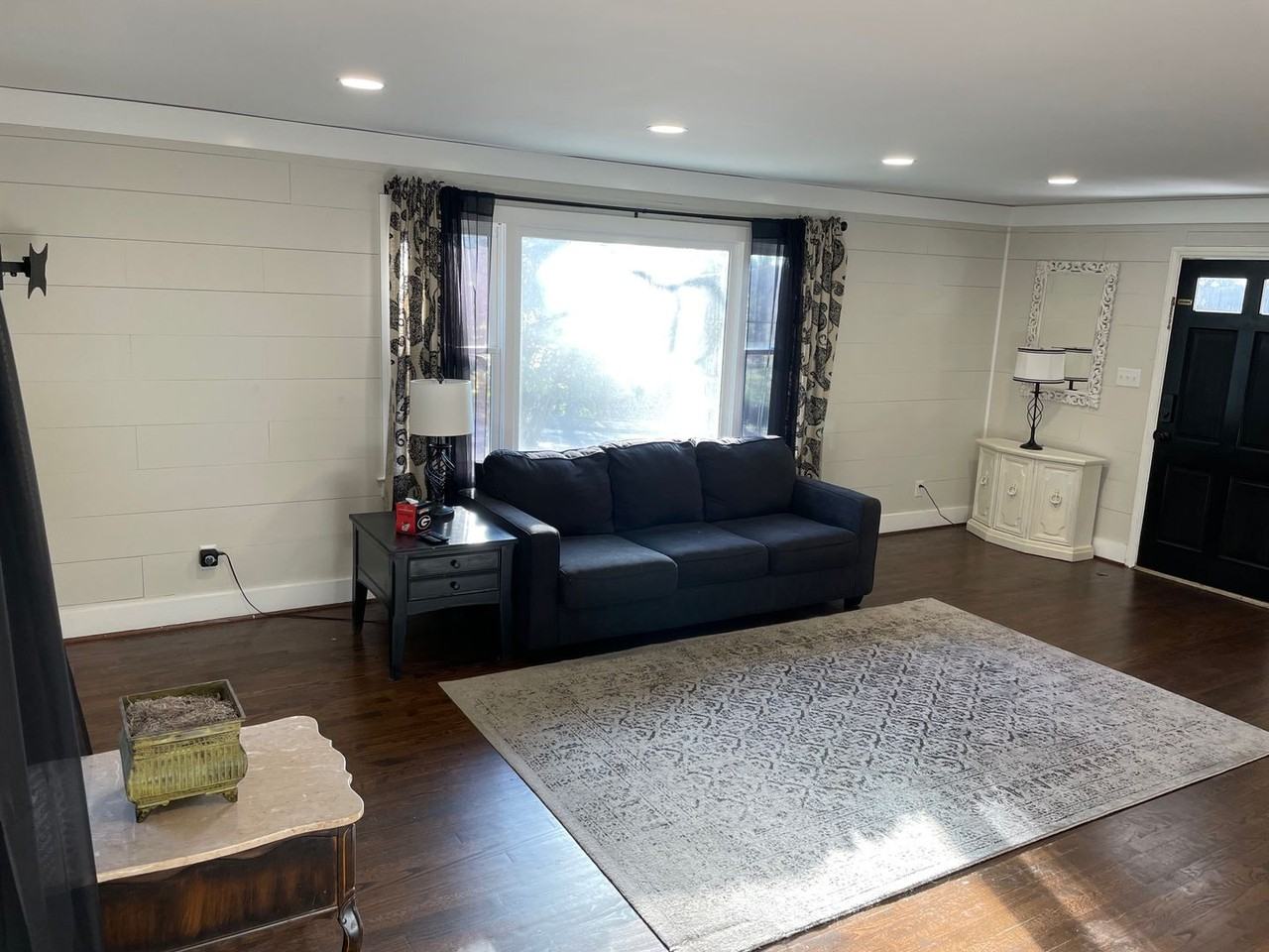 2188 S Lumpkin St - Photo 3 of 17