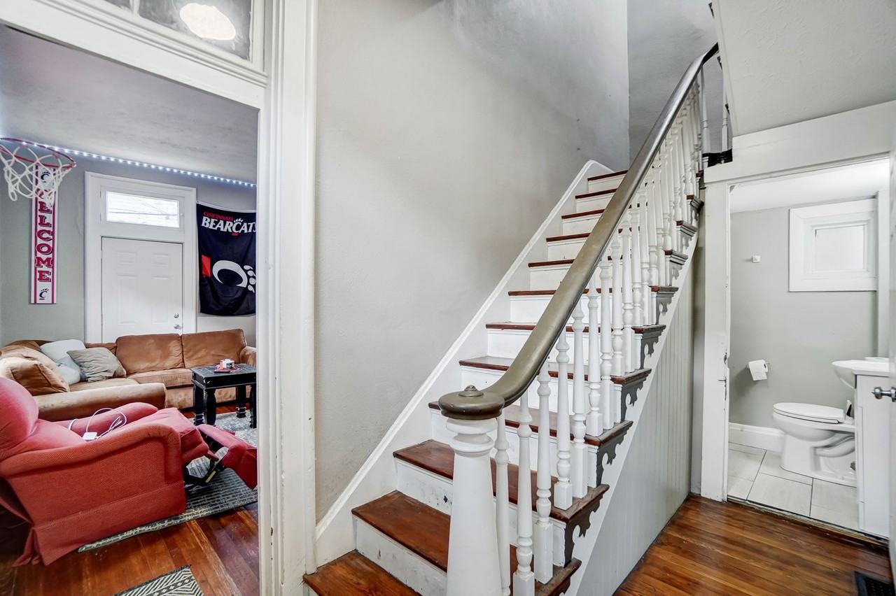 2312 Stratford Avenue - Photo 2 of 24