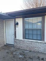 2402 N Grand Ave Apt B #Apt B - Photo 1 of 1