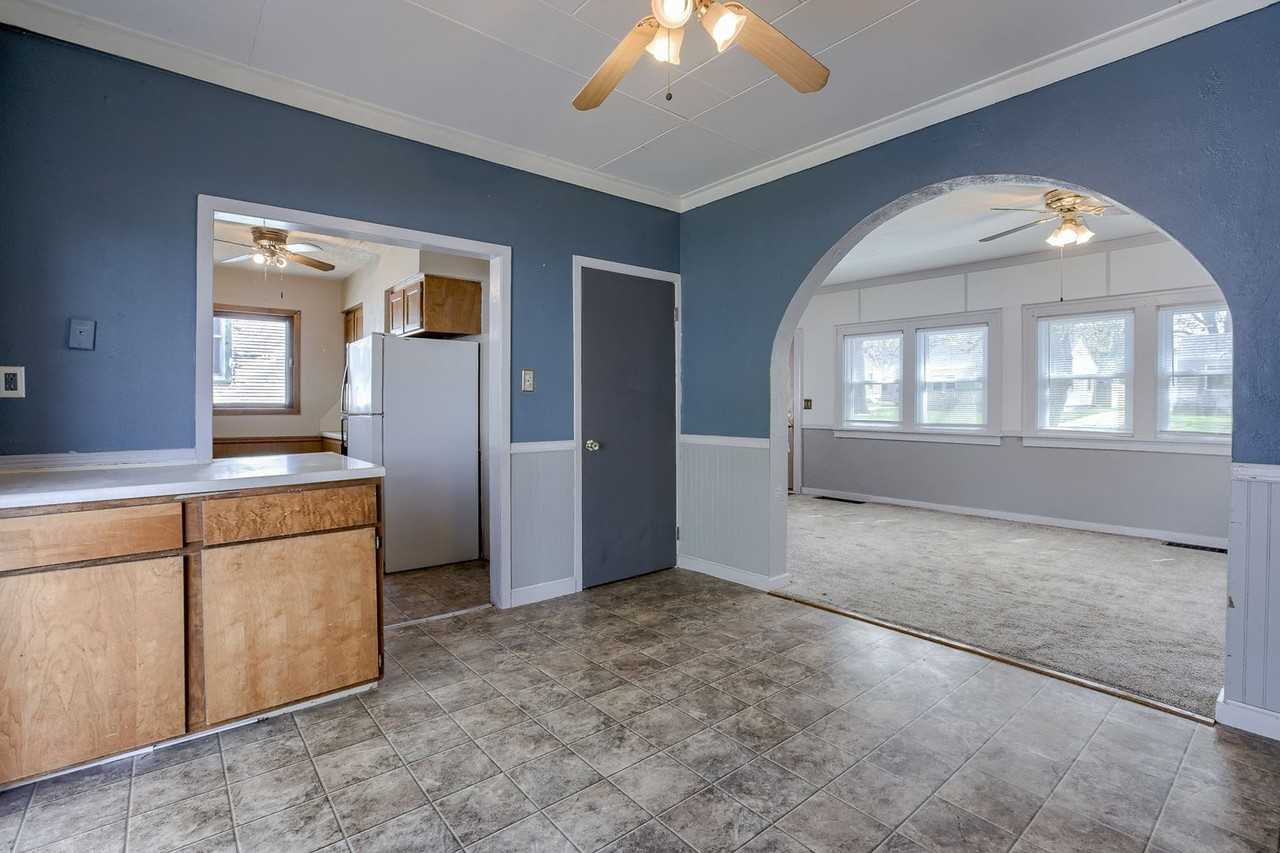 1215 N 10th St - Photo 5 of 25